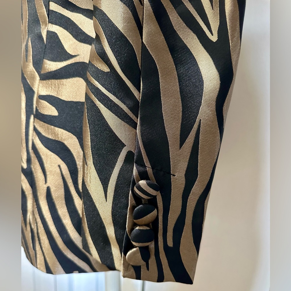 NWT. INC International Concepts Black and Gold Zebra Print Blazer Size M. - Picture 5 of 10